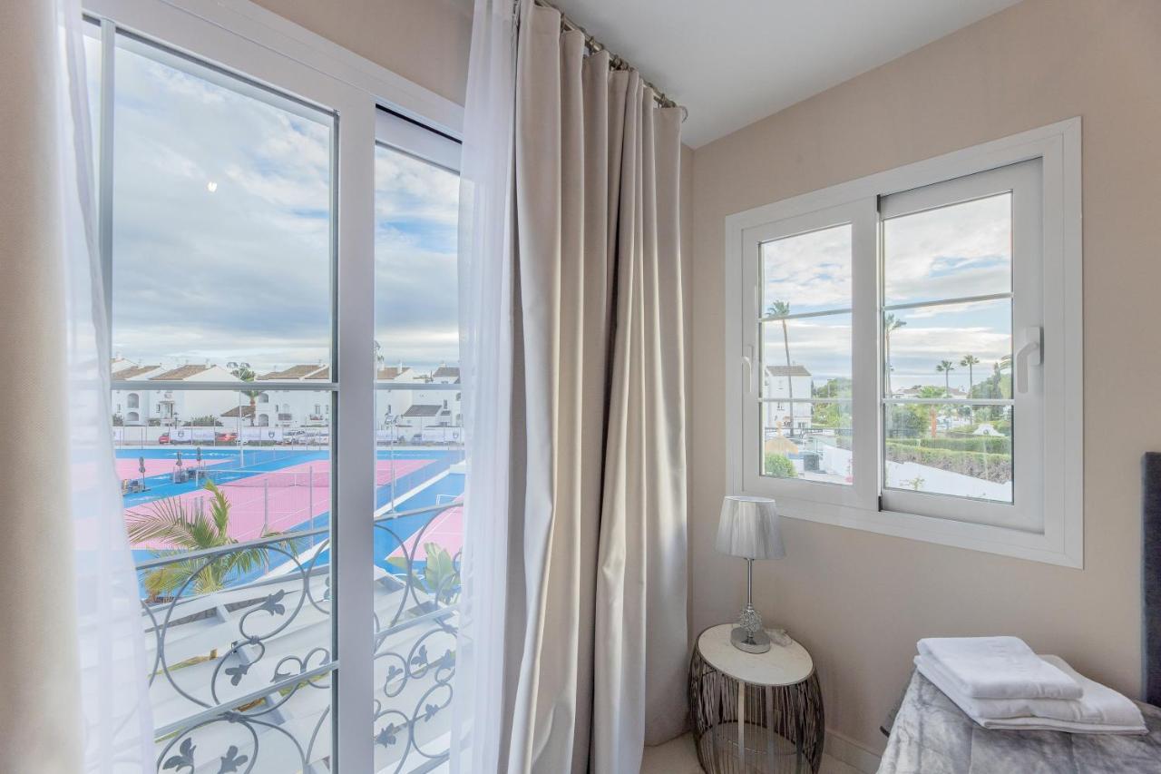 Residencia Deportiva Rozarossa Hotel Estepona Ngoại thất bức ảnh