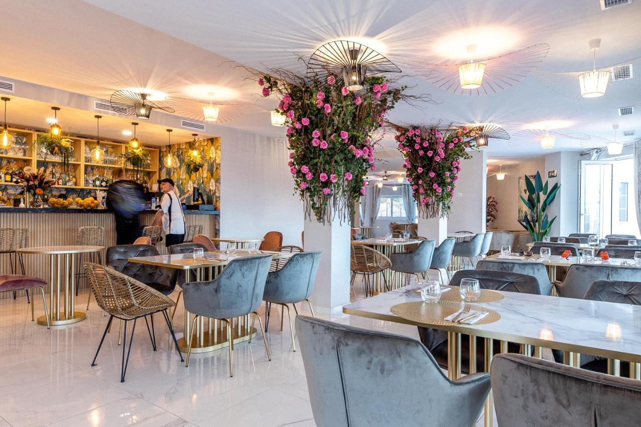 Residencia Deportiva Rozarossa Hotel Estepona Ngoại thất bức ảnh