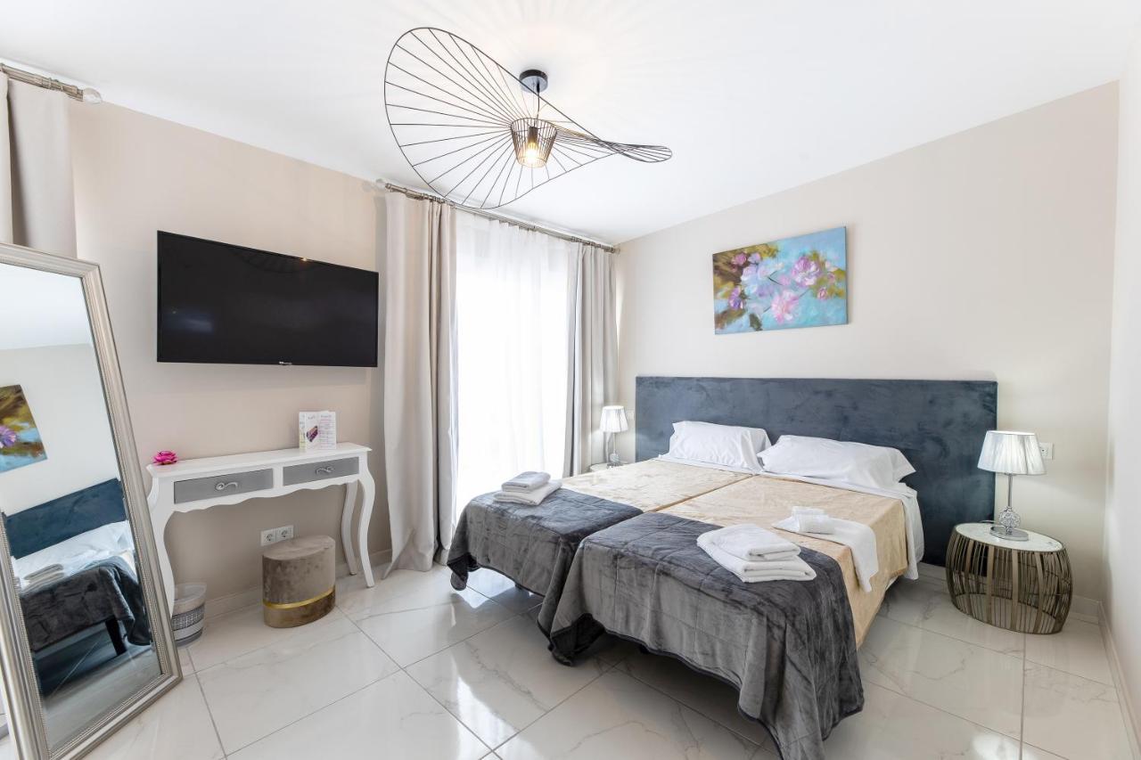 Residencia Deportiva Rozarossa Hotel Estepona Ngoại thất bức ảnh