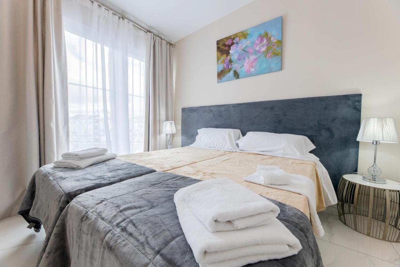 Residencia Deportiva Rozarossa Hotel Estepona Ngoại thất bức ảnh