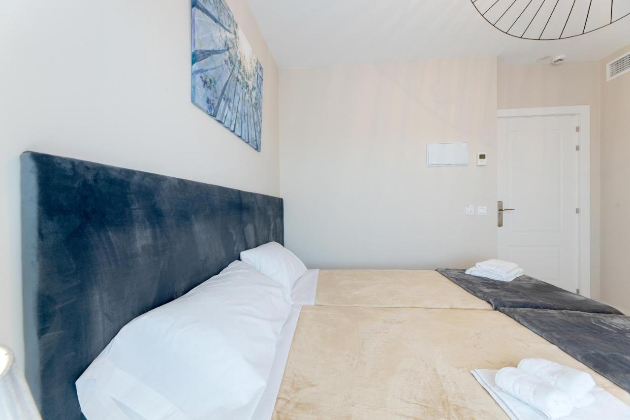 Residencia Deportiva Rozarossa Hotel Estepona Ngoại thất bức ảnh