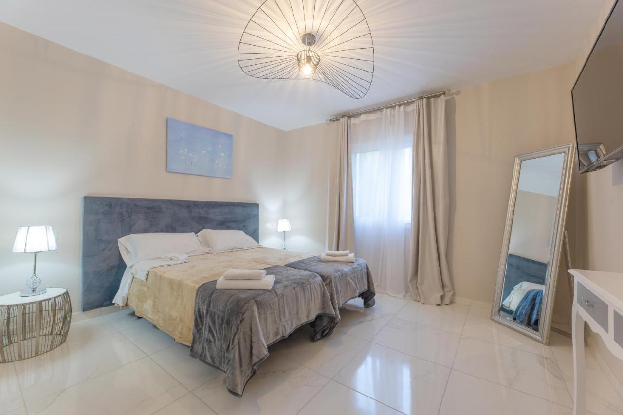 Residencia Deportiva Rozarossa Hotel Estepona Ngoại thất bức ảnh