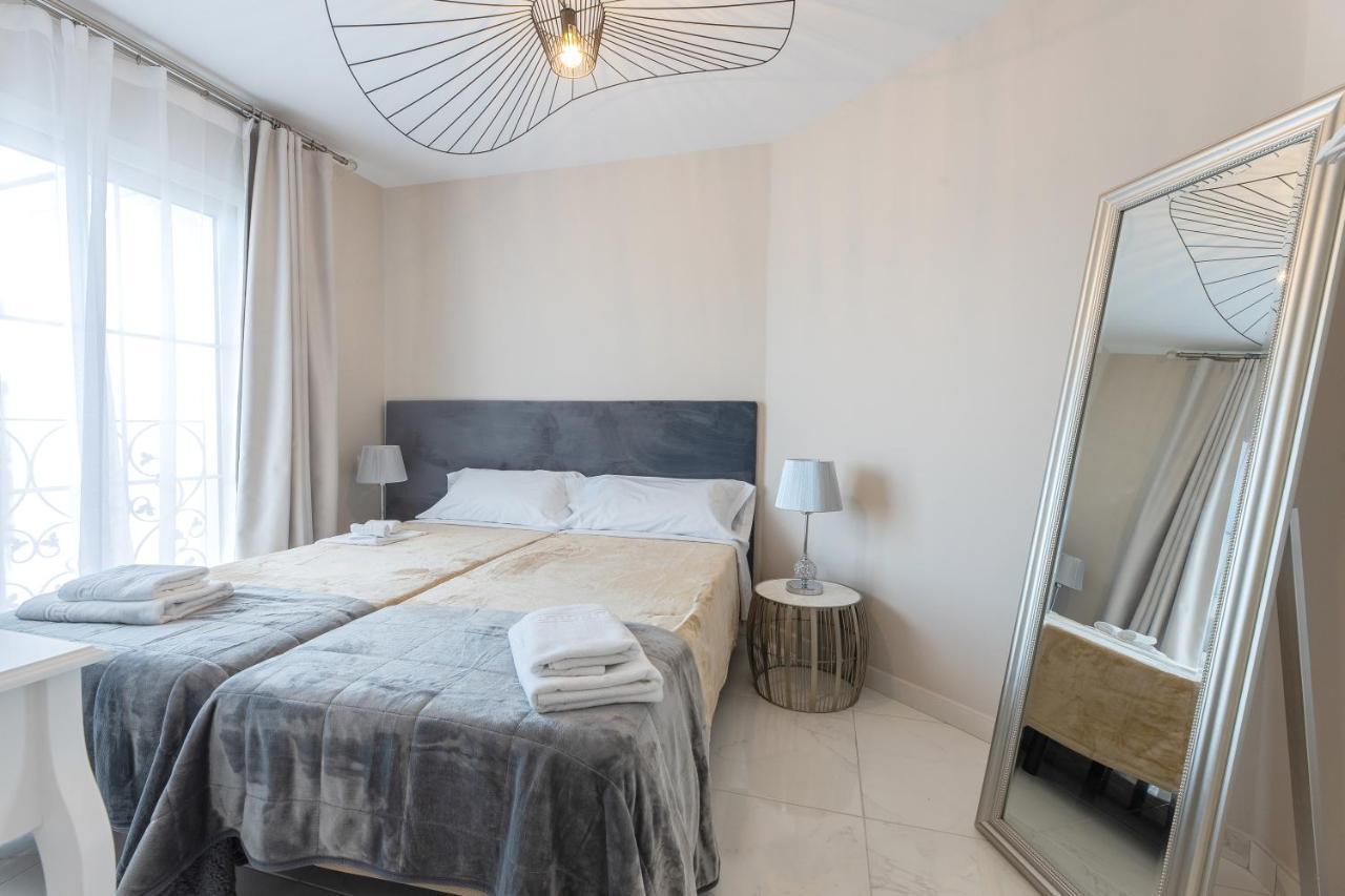 Residencia Deportiva Rozarossa Hotel Estepona Ngoại thất bức ảnh